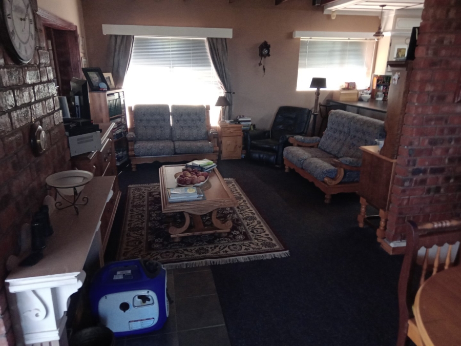 4 Bedroom Property for Sale in Noorsekloof Eastern Cape
